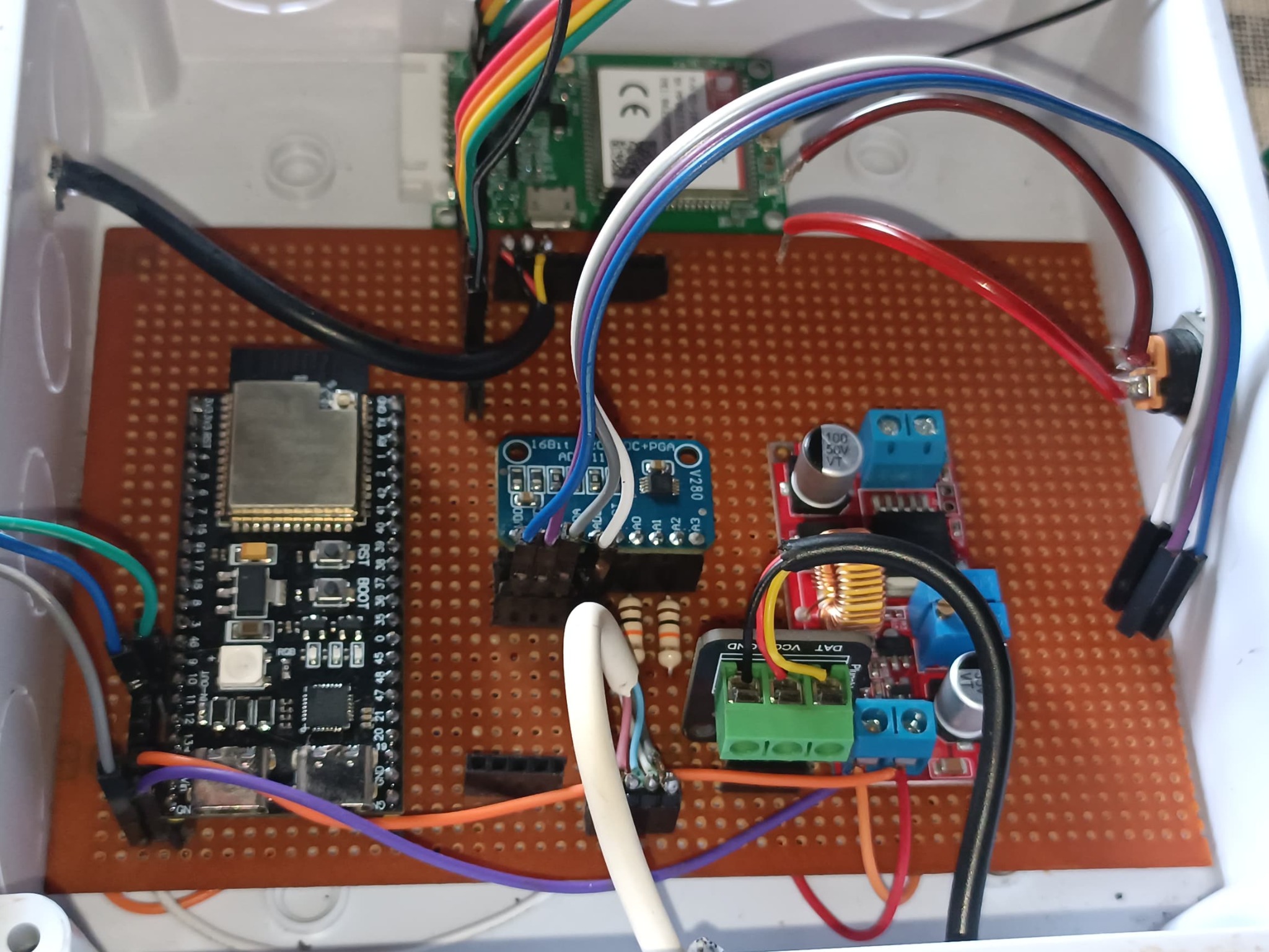 Early GreenBridge biogas sensor prototype electronics